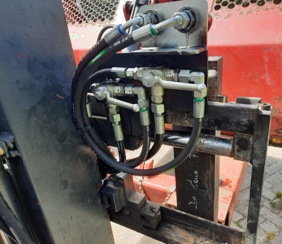 Hydrauliekservice op locatie - De Kruif Mechanisatie